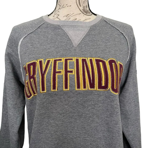 Harry Potter Gryffindor Sweater Womens Size Small Sweatshirt Universal Studios - Picture 3 of 8